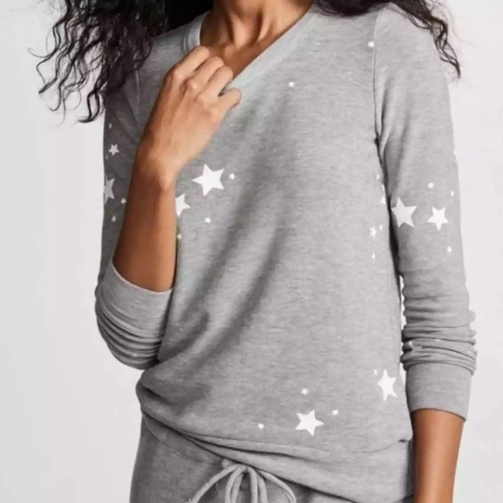 Chaser Women’s Stars Gray Crew Neck Pullover Sweater Sweatshirt Small